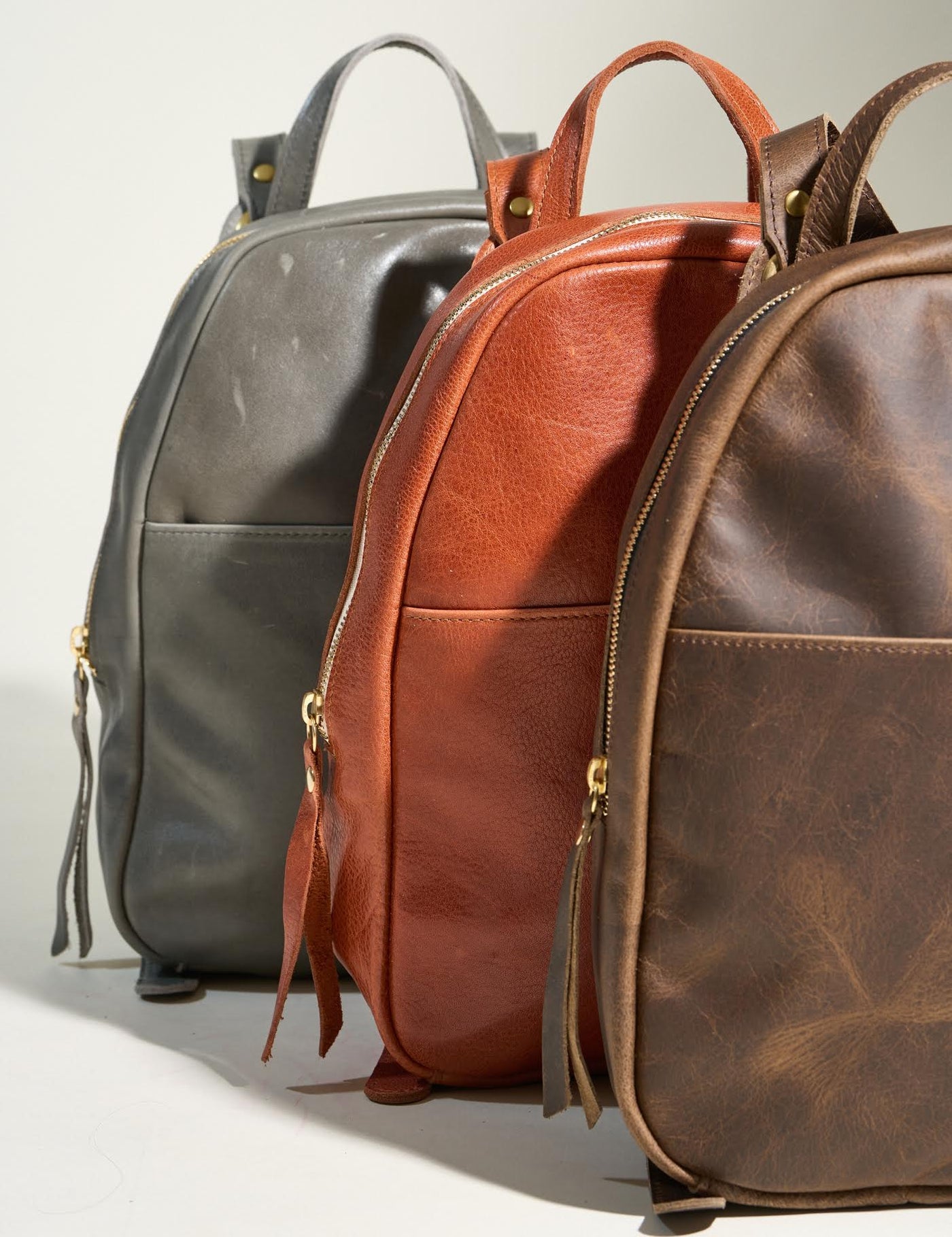 distressed brown leather backpack Buffalo for Men & Women | Sheldon Leather trolley strap Brown Leather Zip Backpack |