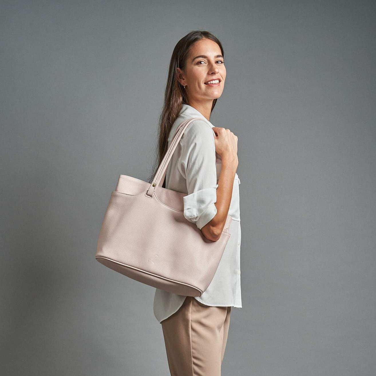 The Classic Tote - Pale Pink